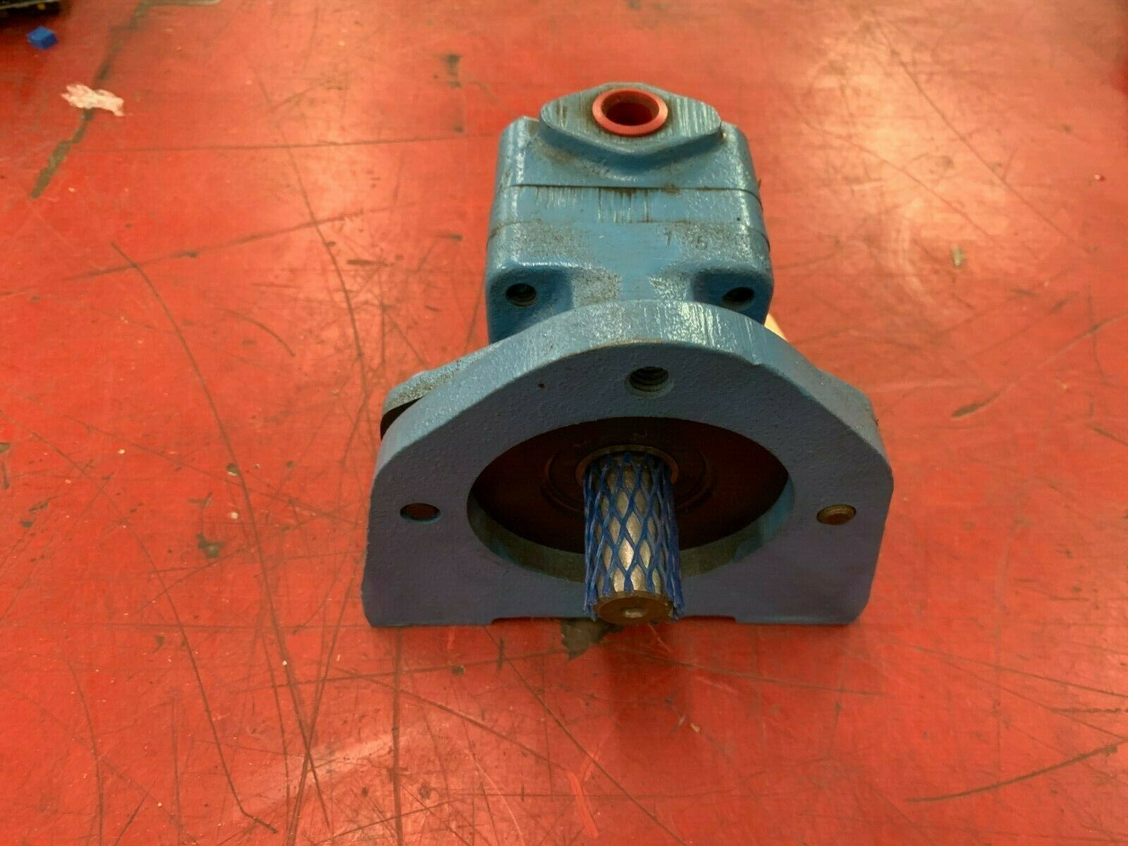 NEW NO BOX EATON HYDRAULIC VANE PUMP V114 35 1A10