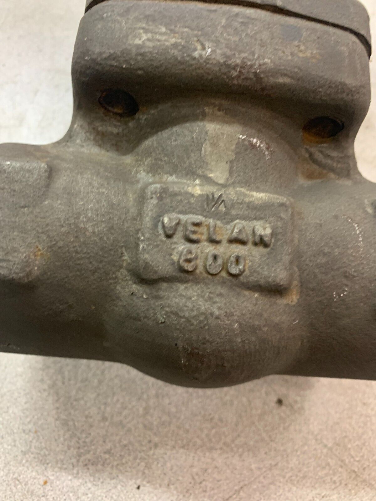 NEW NO BOX VELAN 800 1-1/4" GATE VALVE B16.34 MODEL A