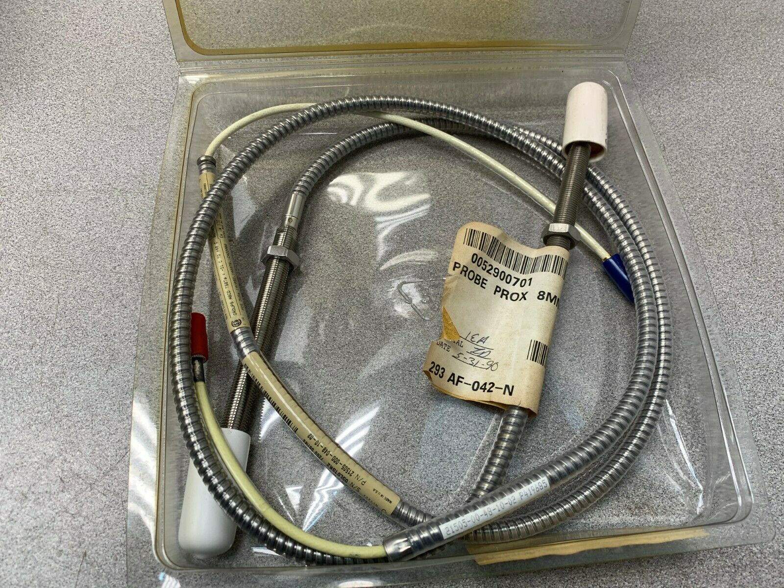 NEW BENTLY NEVADA 7200 SERIES PROBE PROXIMITOR 21505-000-048-10-02