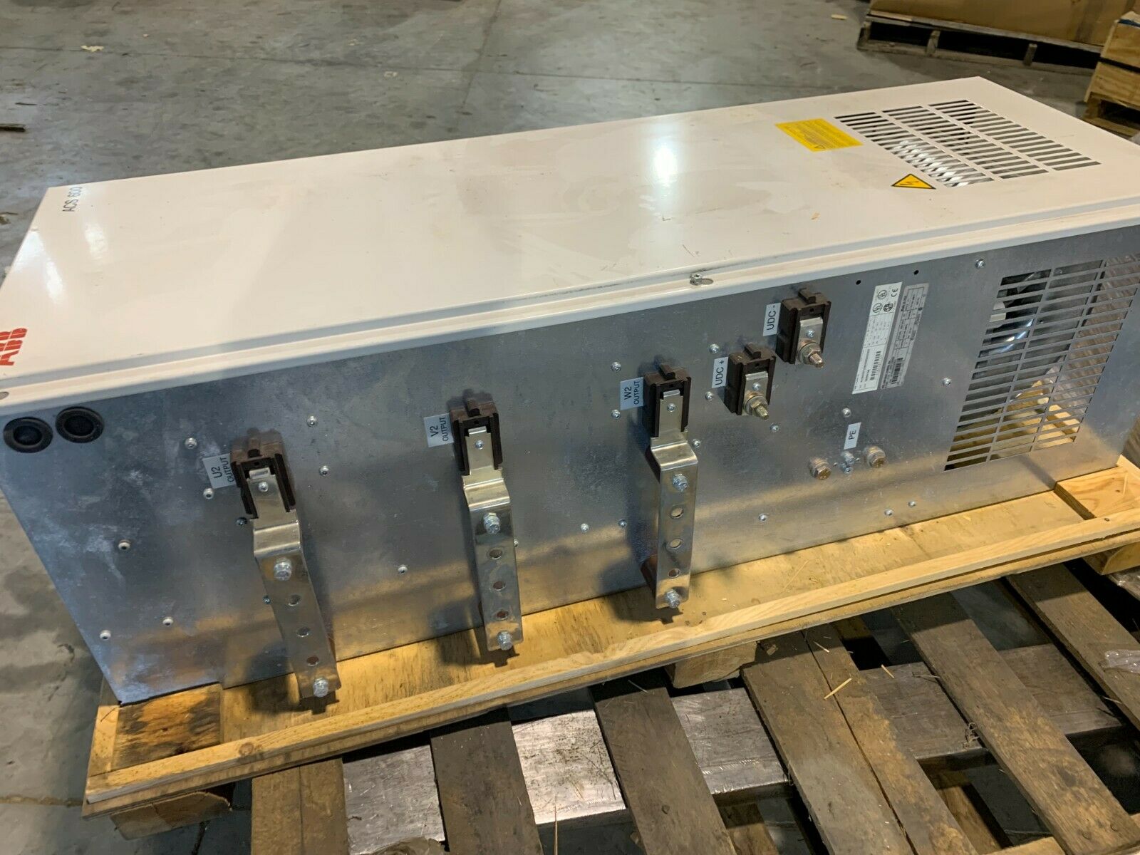 NEW ABB ACS604-0210-6-000B1200900 200HP AC DRIVE ACS60402106000B0000900