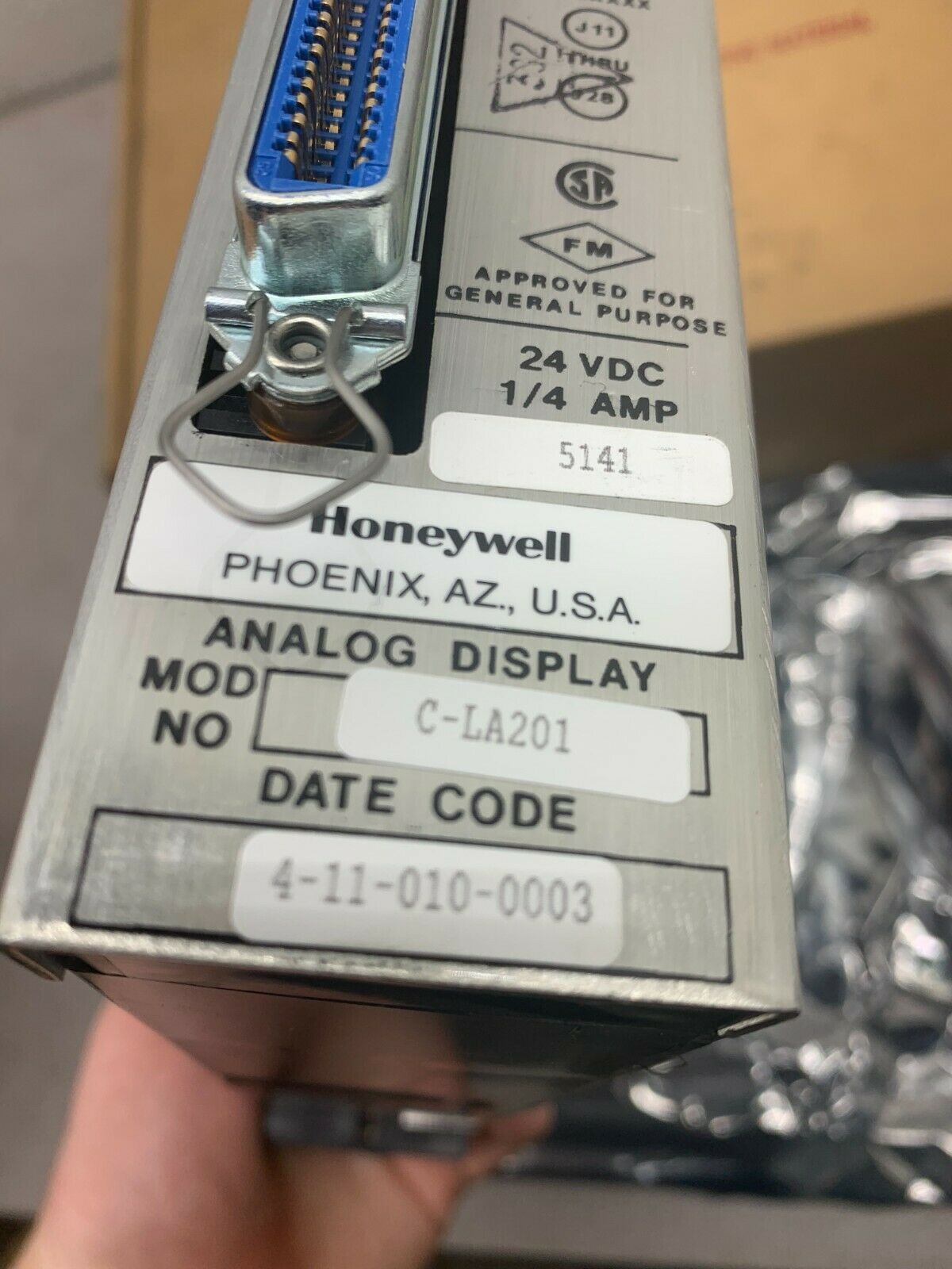 NEW IN BOX HONEYWELL ANALOG DISPLAY C-LA201