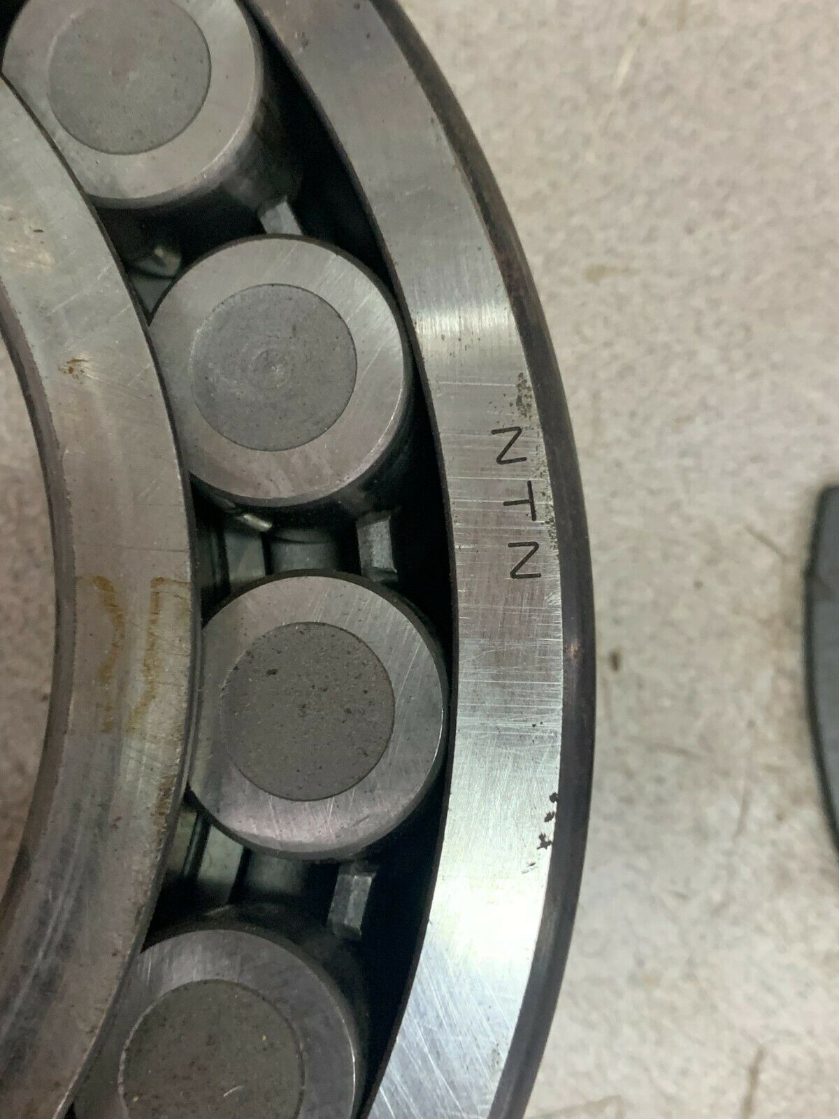 NEW NO BOX NTN 22226BD1 SPHERICAL ROLLER BEARING 22226BD1C3