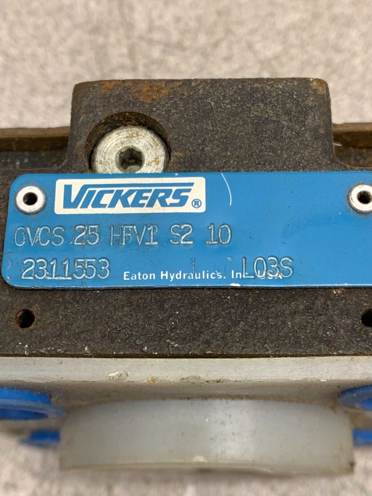 NEW NO BOX VICKERS 02-311553 HYDRAULIC VALVE CVCS 25 HFV1 S2 10