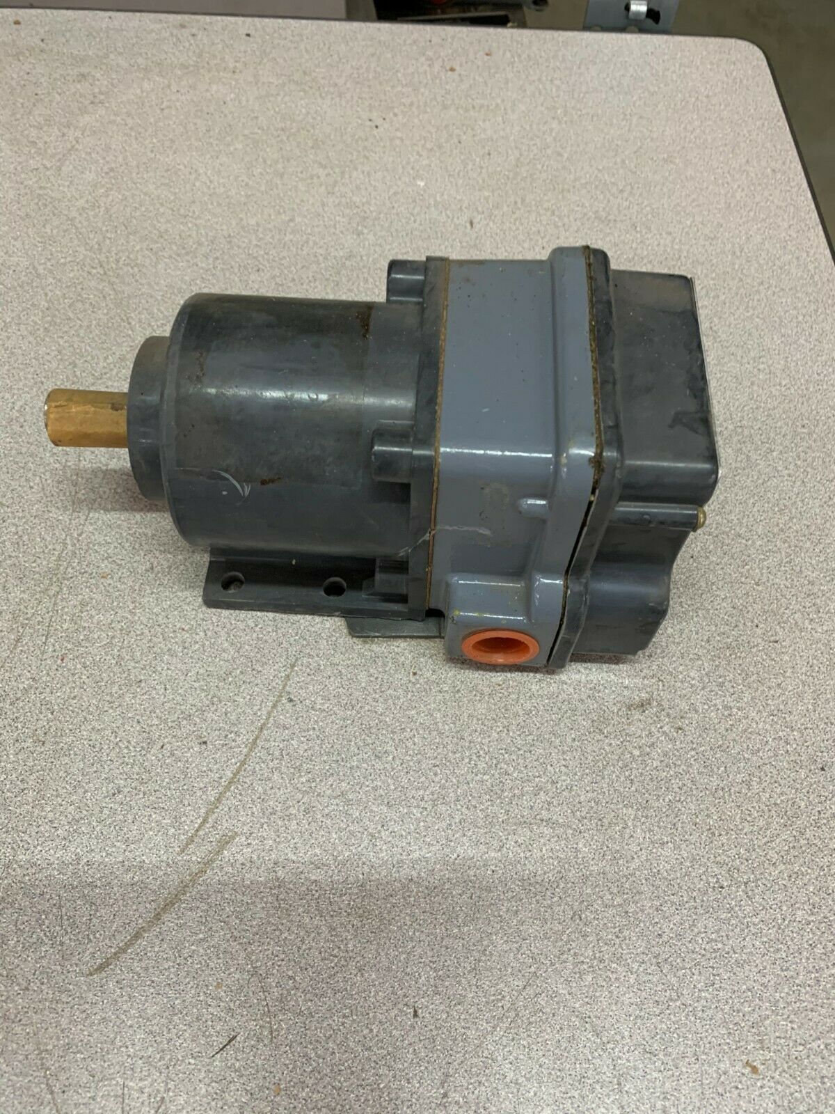 NEW ENSIGN SWITCH 2210-231AA13