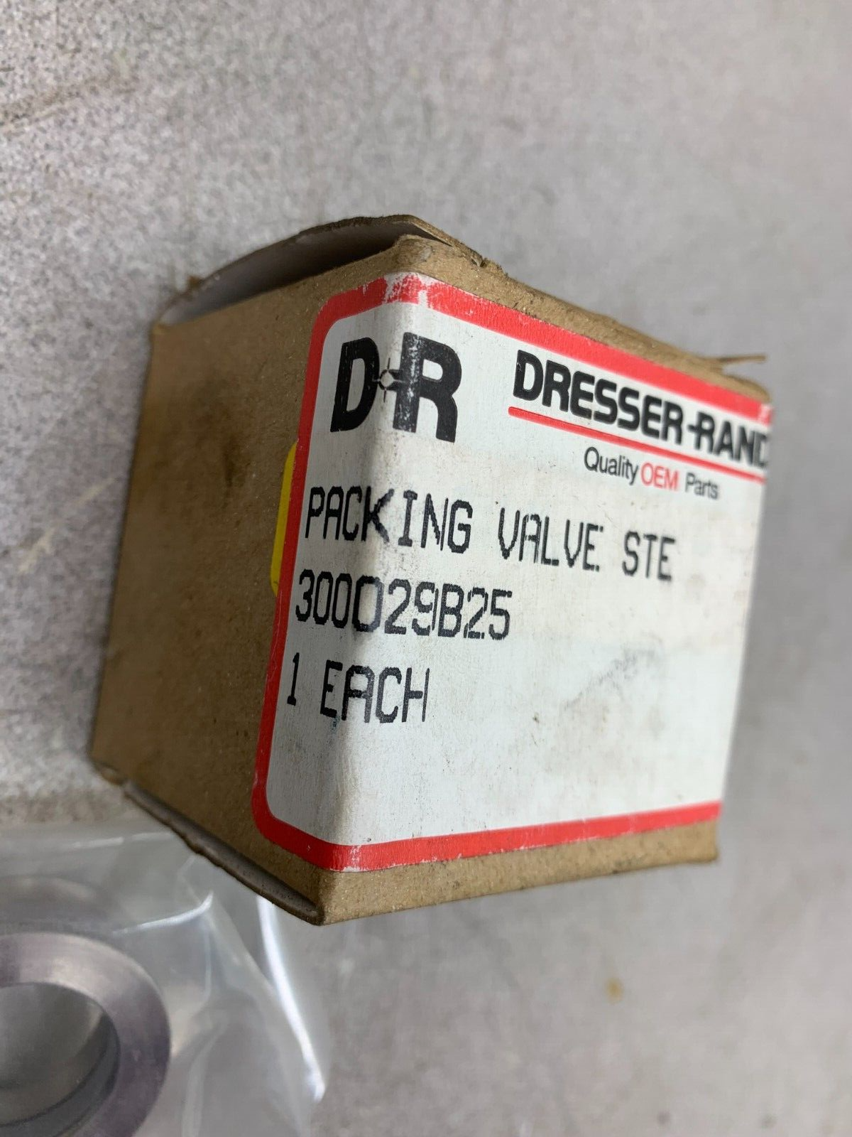 NEW IN BOX DRESSER-RAND PACKING VALVE STE 300O29B25