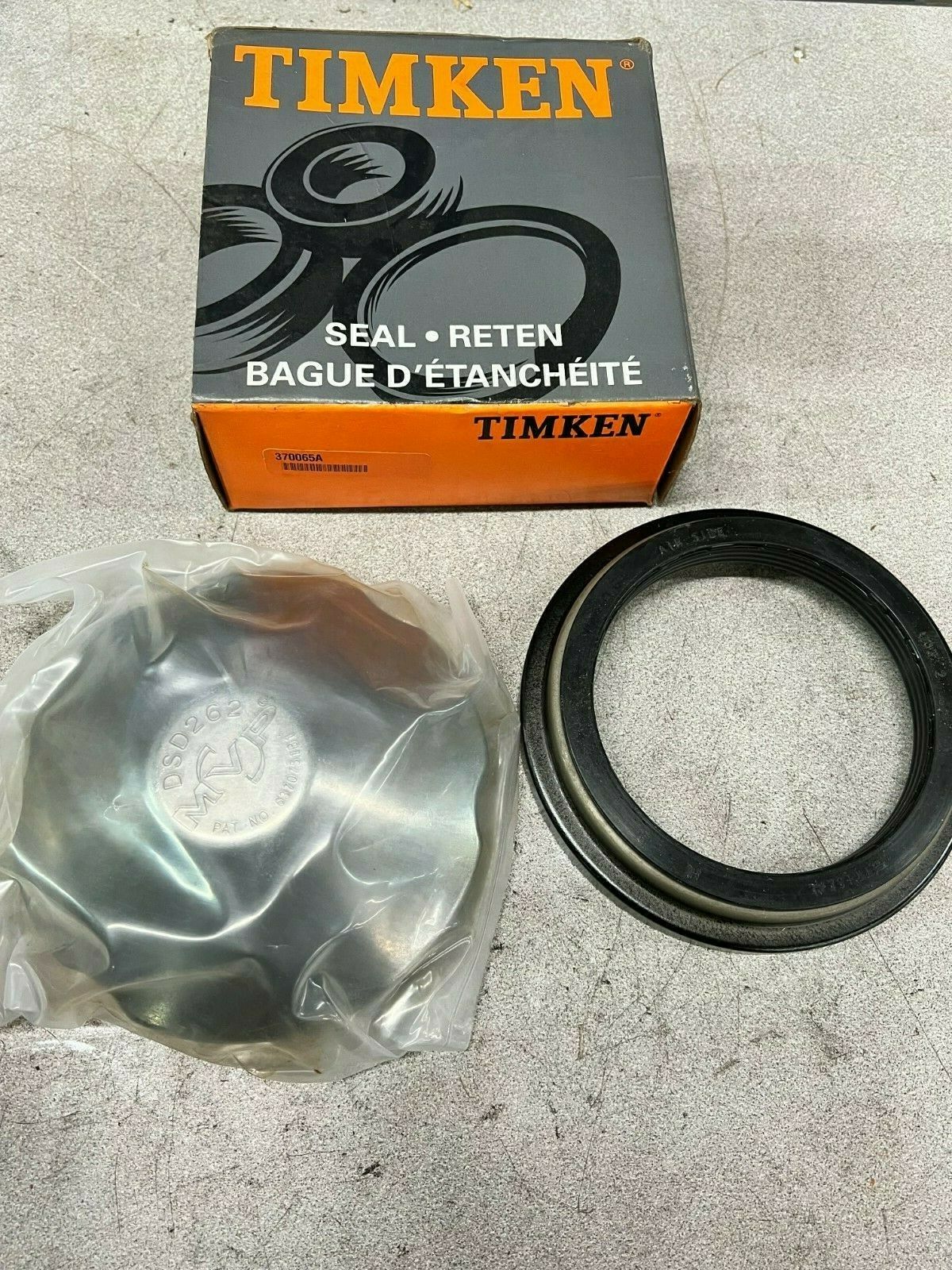 NEW IN BOX TIMKEN WHEEL SEAL 370065A