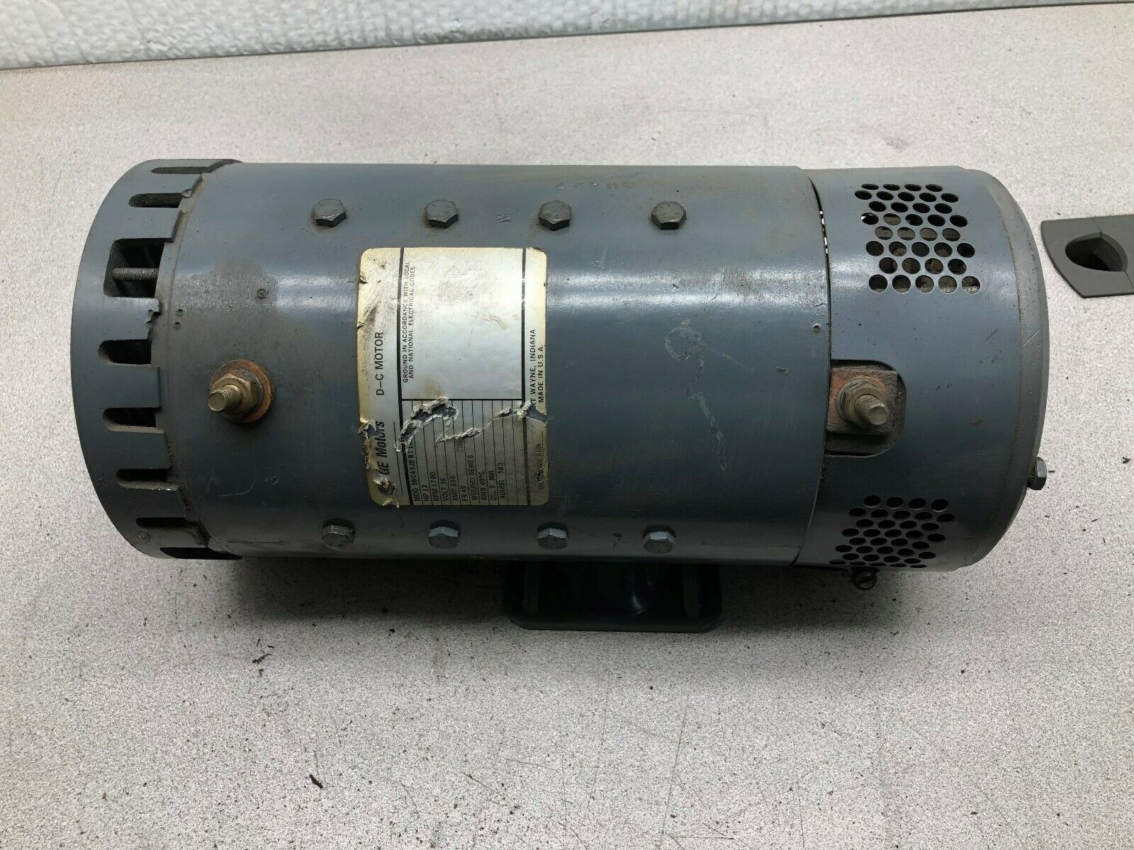 USED GE 12 HP 1700 RPM 36 VDC 330 AMP 49 FR DC MOTOR 5BC49JB811A