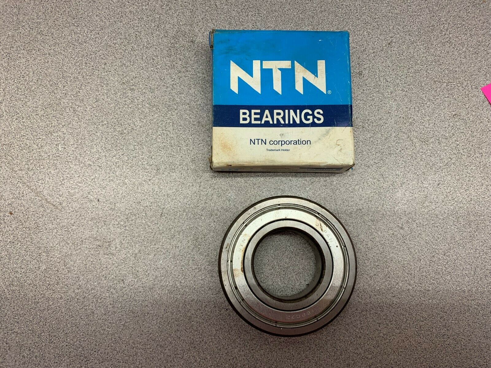 NEW IN BOX NTN BEARING 6207ZZC3/L627