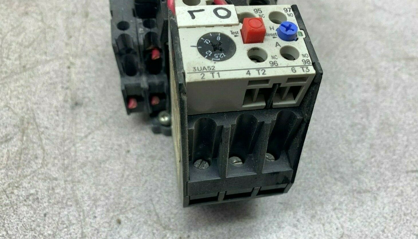 USED SIEMENS 3TB44 SOLID STATE RELAY 3UA52 00-1K-8-12,5A