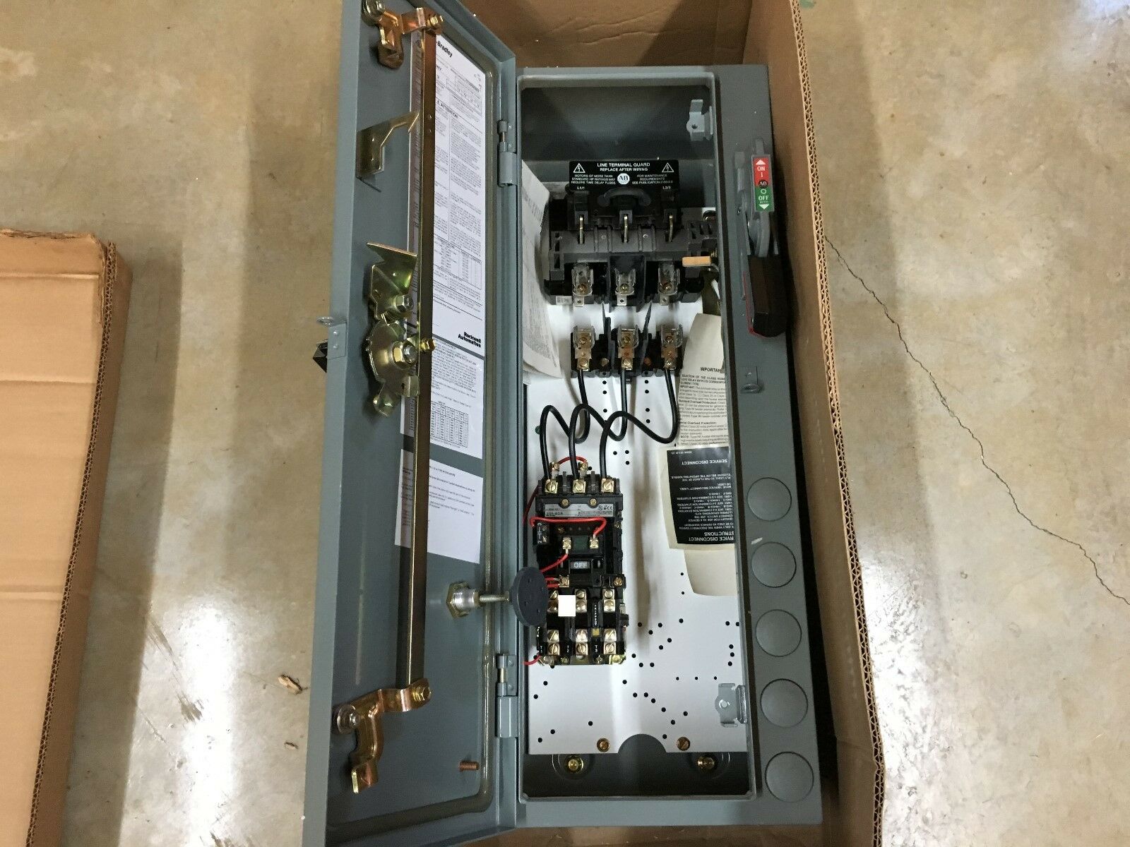 NEW IN BOX ALLEN-BRADLEY SIZE 1 COMBINATION STARTER 512-BDA-25 SERIES 1