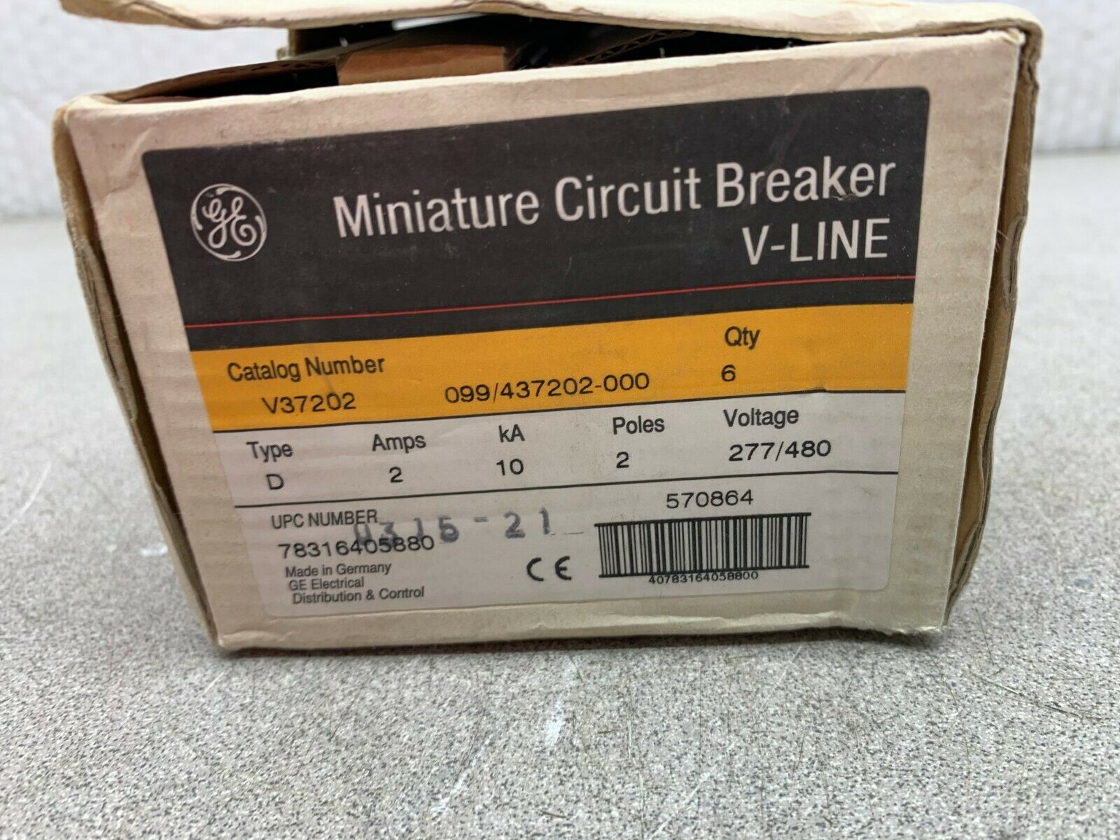 BOX OF 6 NEW IN BOX GE BREAKER V37202