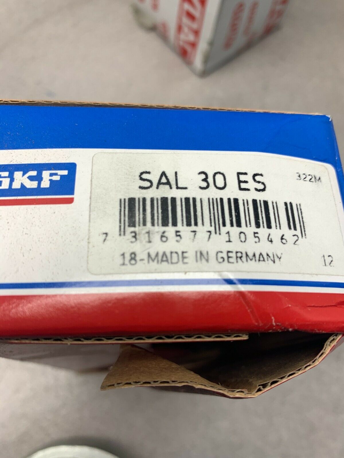 NEW IN BOX SKF BEARING SAL 30 ES