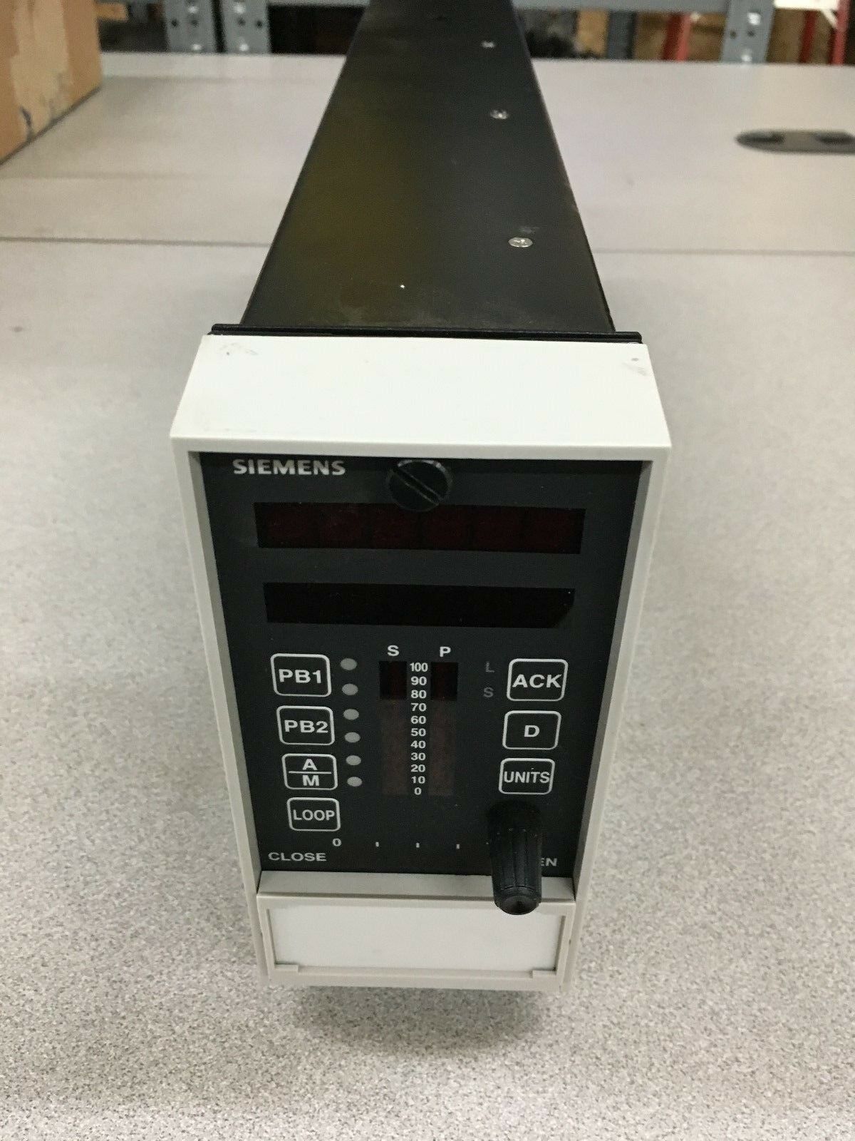 USED SIEMENS CONTROLLER 352PBA21ANNNNAX