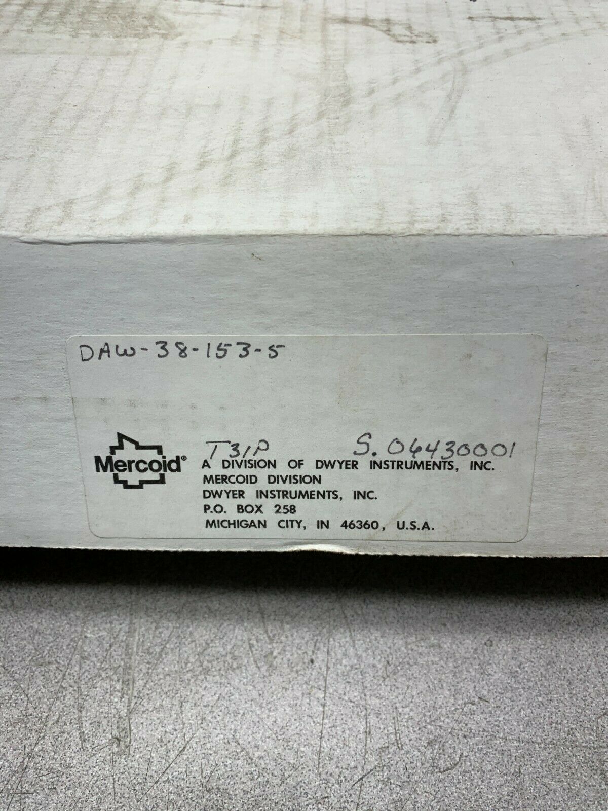 NEW IN BOX MERCOID DWYER TEMPERATURE SWITCH DAW-38-153-5