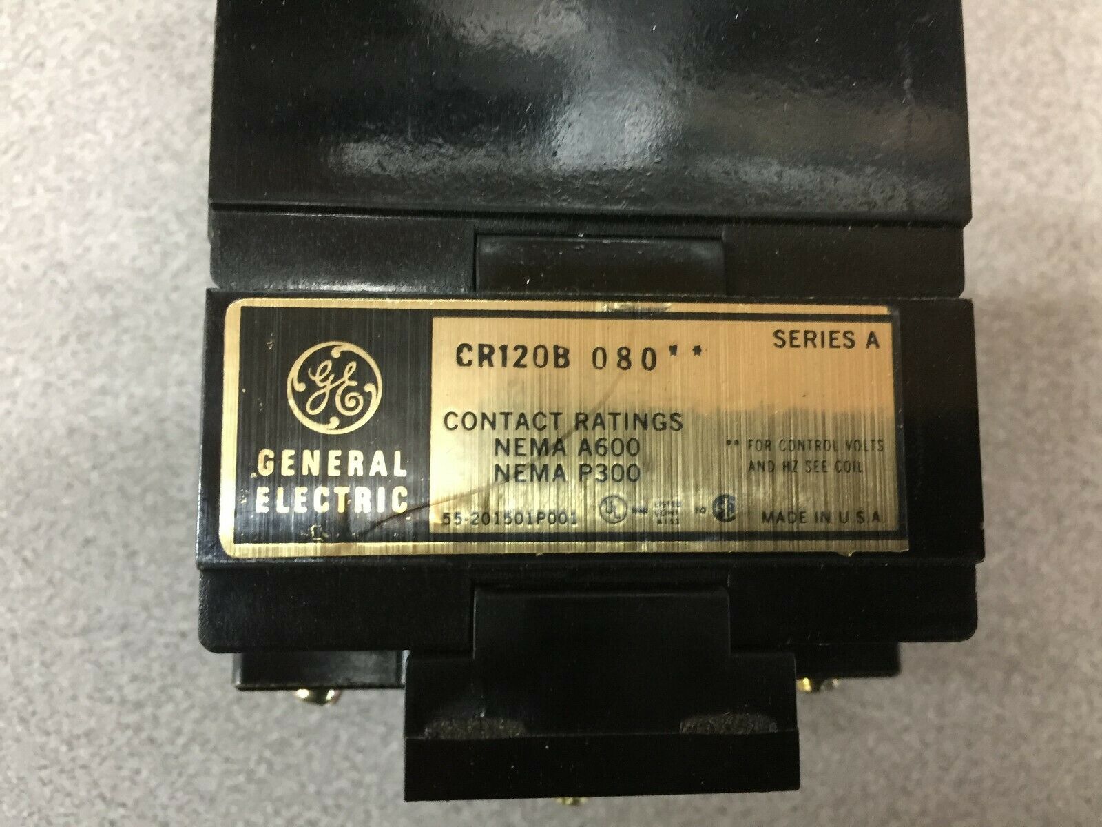 NEW IN BOX GE 115VAC COIL INDUSTRIAL RELAY CR120BP04002