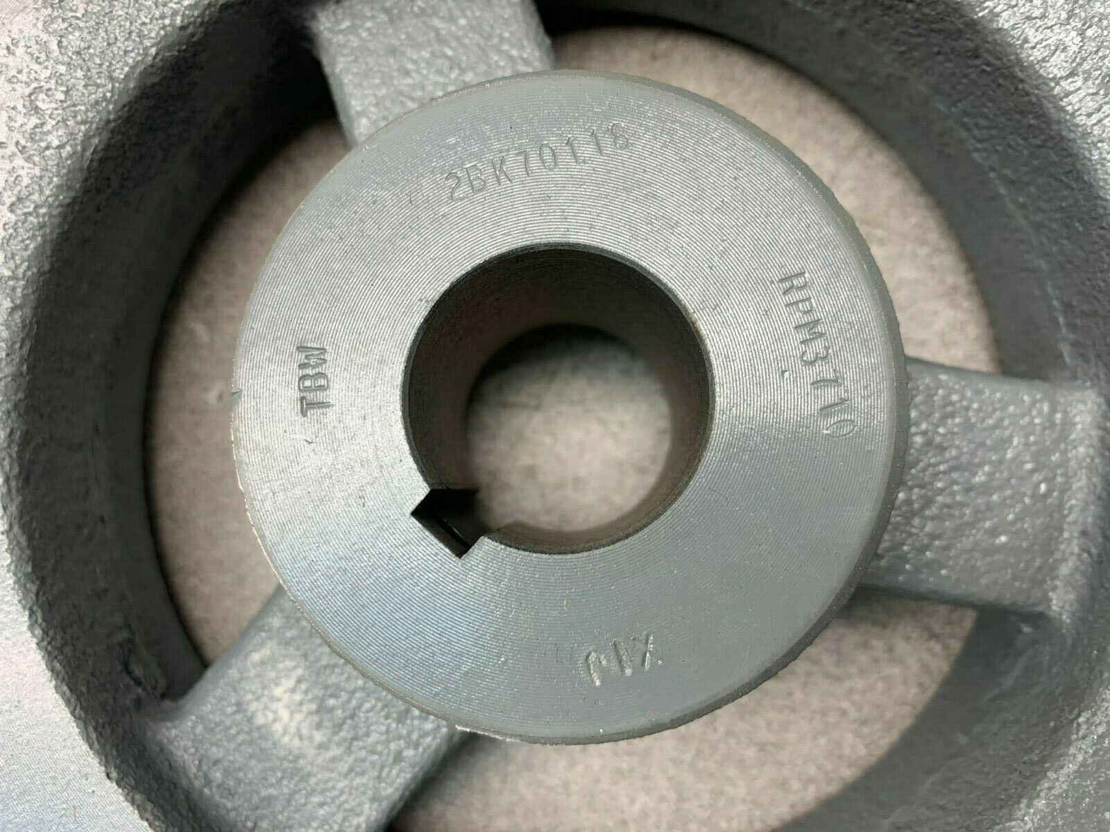 NEW NO BOX TB WOODS SHEEVE 2BK70118