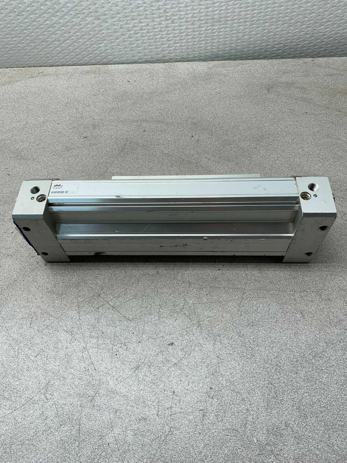 USED PHD RODLESS PNEUMATIC CYLINDER ML303475