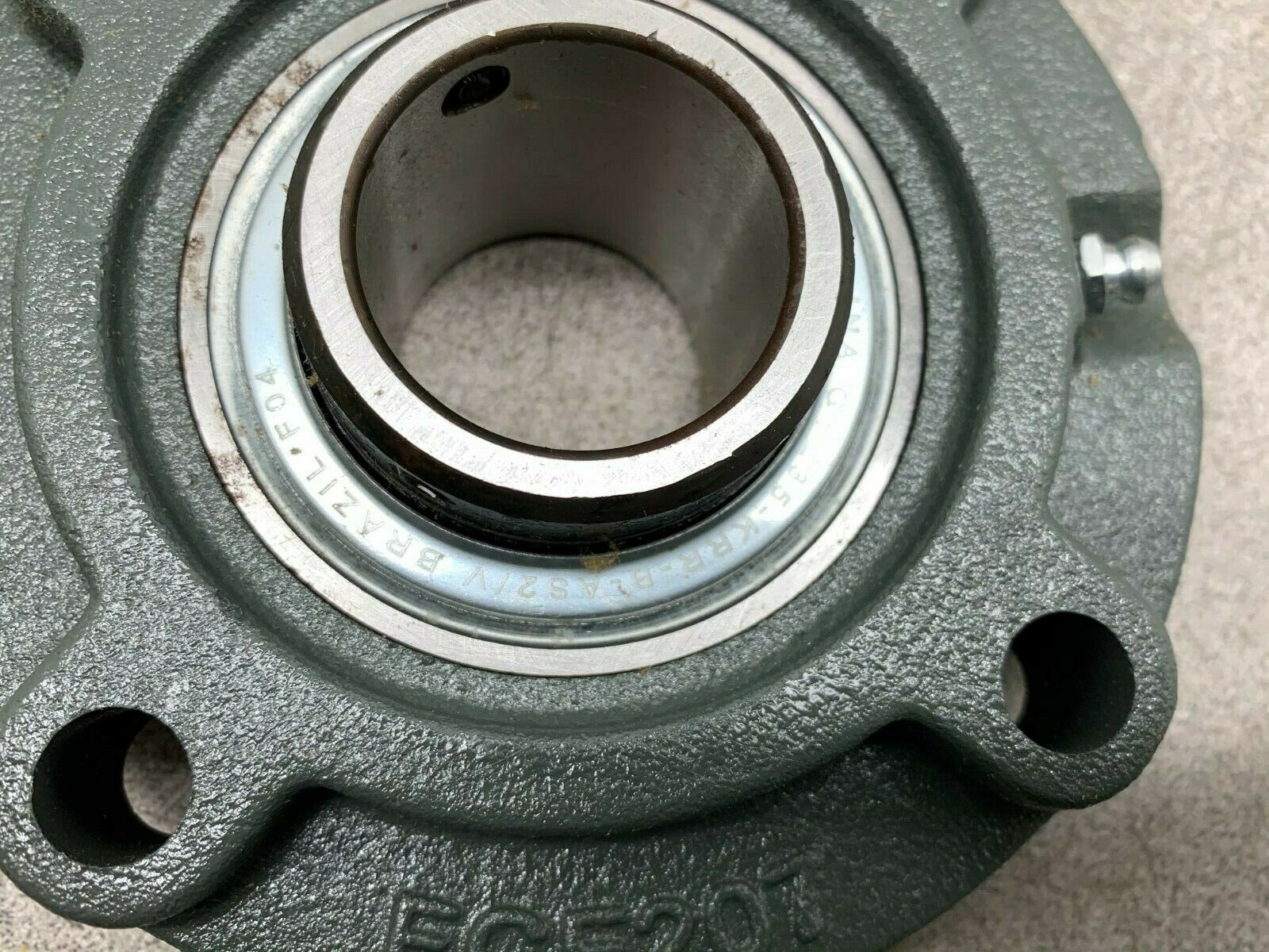 NEW KETCHIE FCF207 PILOTED FLANGE BEARING KH-4172-14A