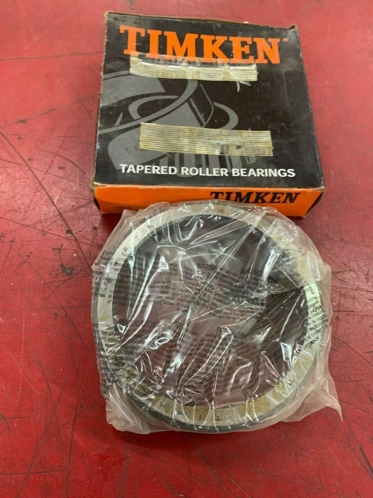 NEW IN BOX TIMKEN BEARING CUP 592S