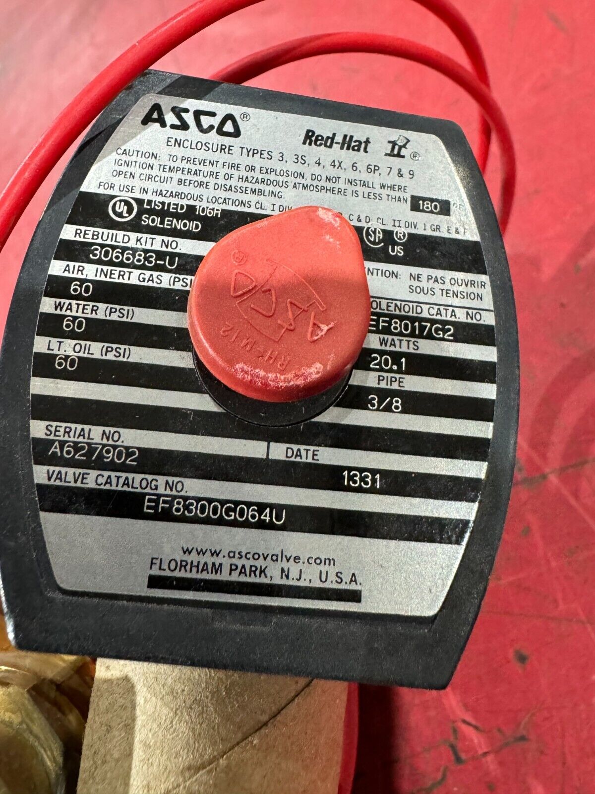 NEW ASCO RED HAT SOLENOID VALVE 3/8" PIPE 120V. COIL EF8300G064U