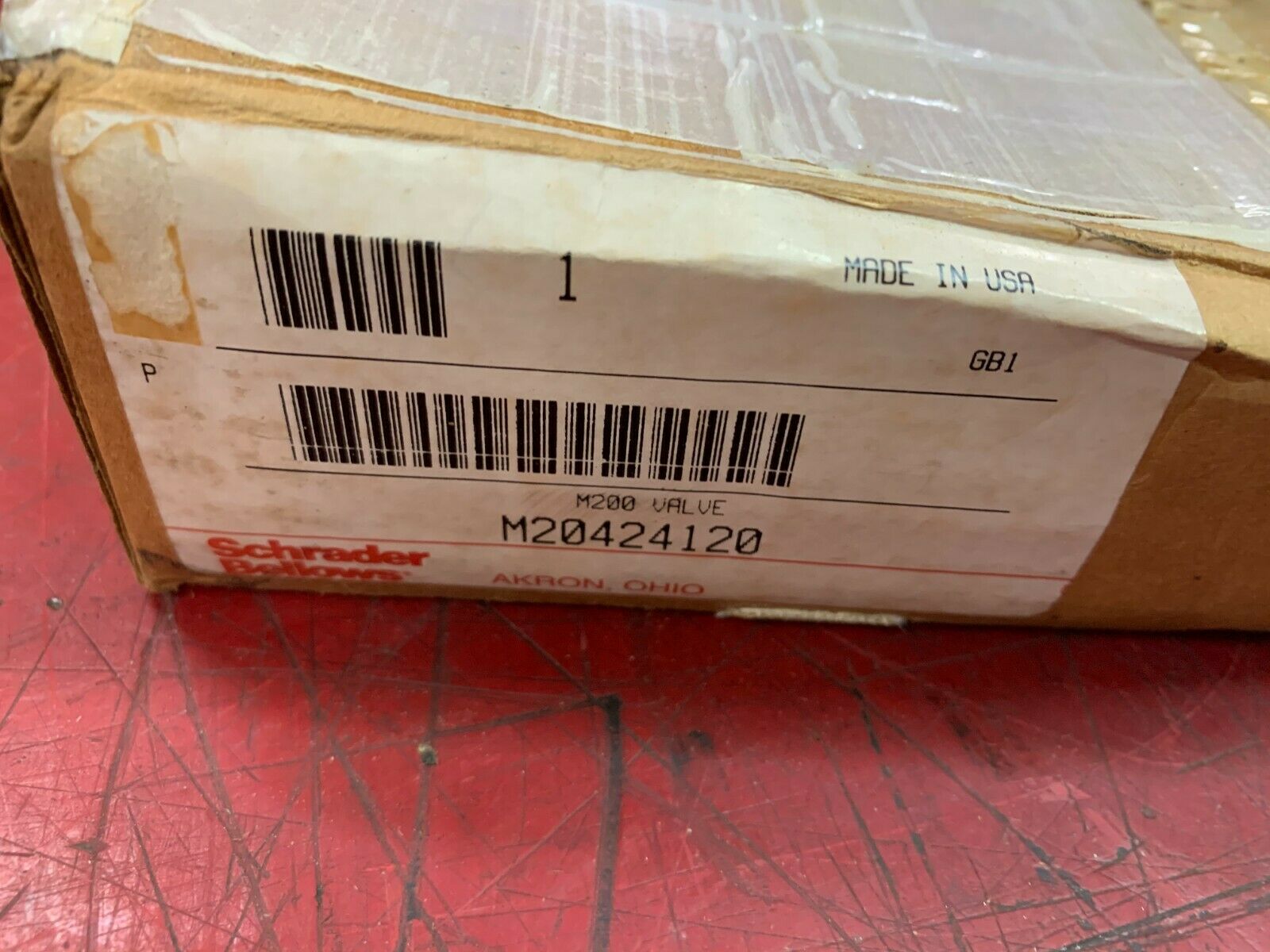 NEW IN BOX SCHRADER BELLOWS VALVE M20424120