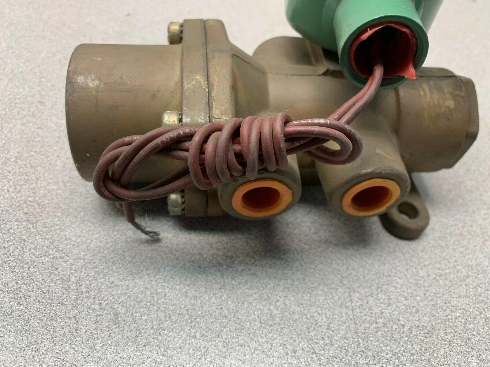 NEW NO BOX ASCO 3/8" PIPE 110/120V. SOLENOID VALVE FT8344A73