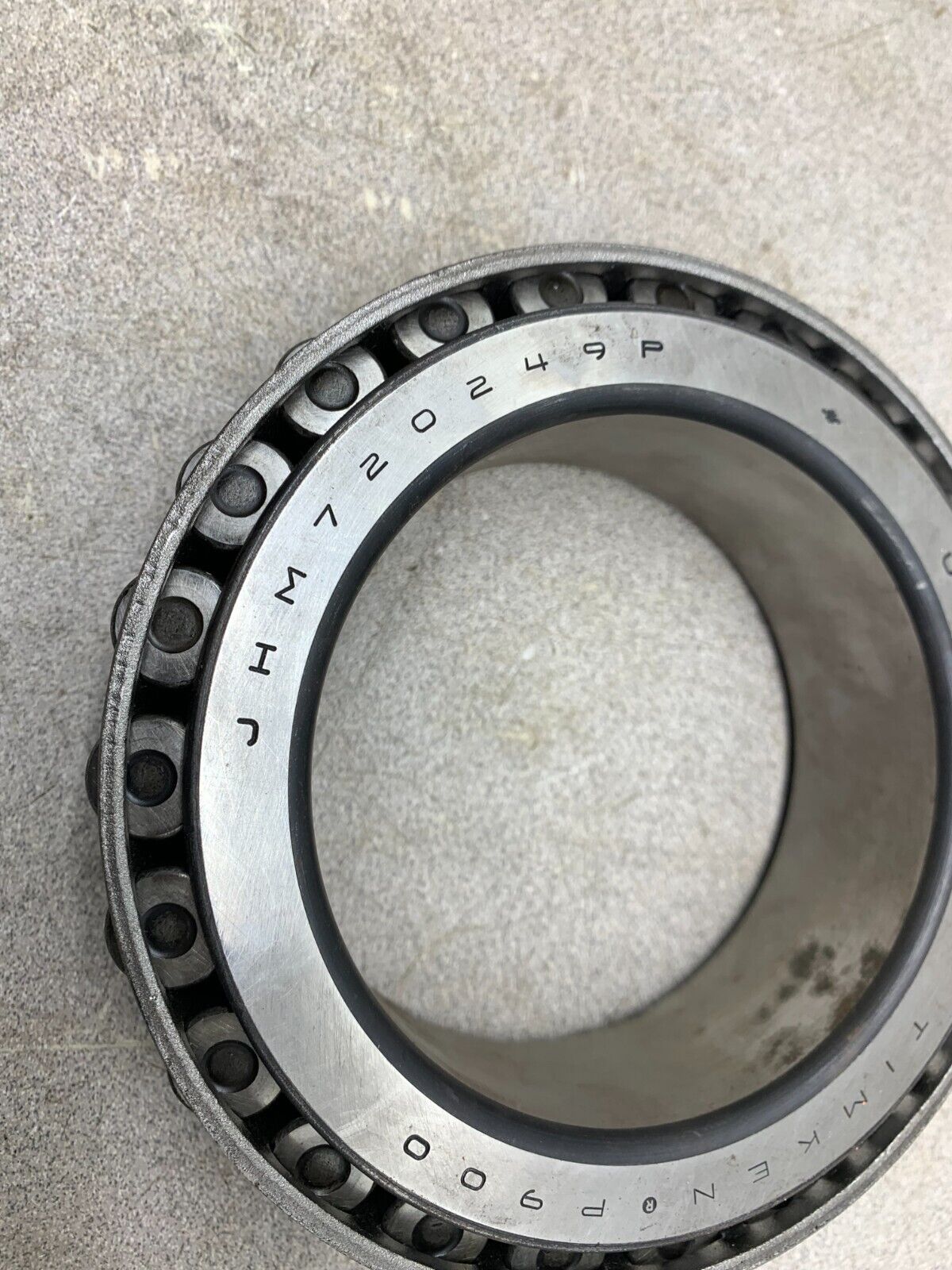 NEW NO BOX TIMKEN P900 ROLLER BEARING JHM720249P