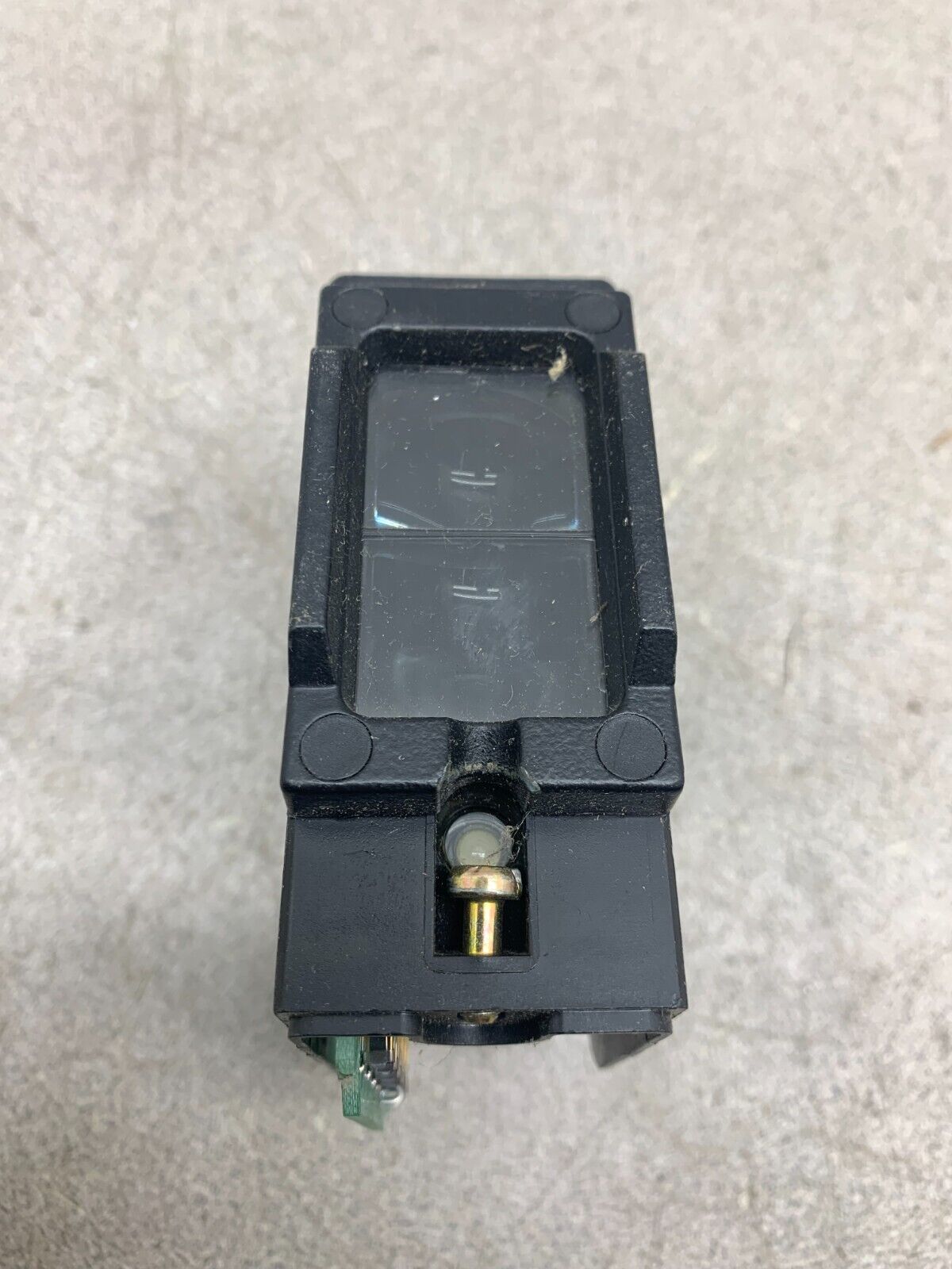 USED TELEMECANIQUE PHOTOELECTRIC SENSOR XUE-F080319