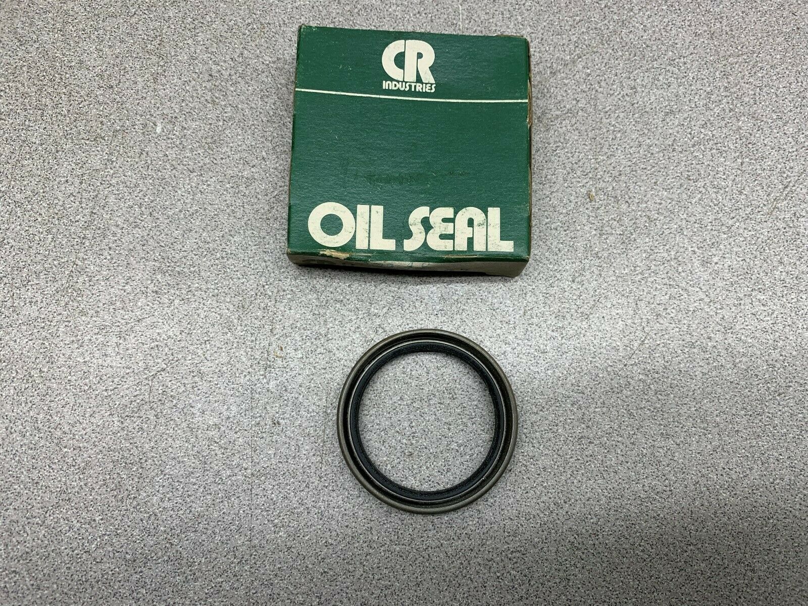 LOT OF 10 NEW IN BOX CHICAGO RAWHIDE OIL SEAL 14807