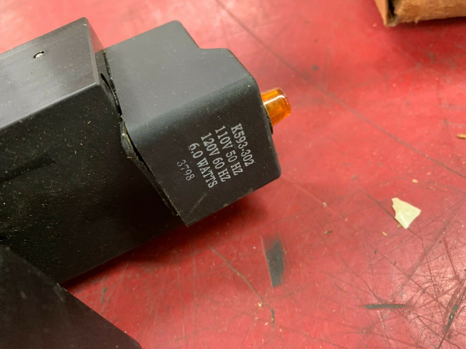 NEW IN BOX PARKER SOLENOID VALVE H2215BGA53A