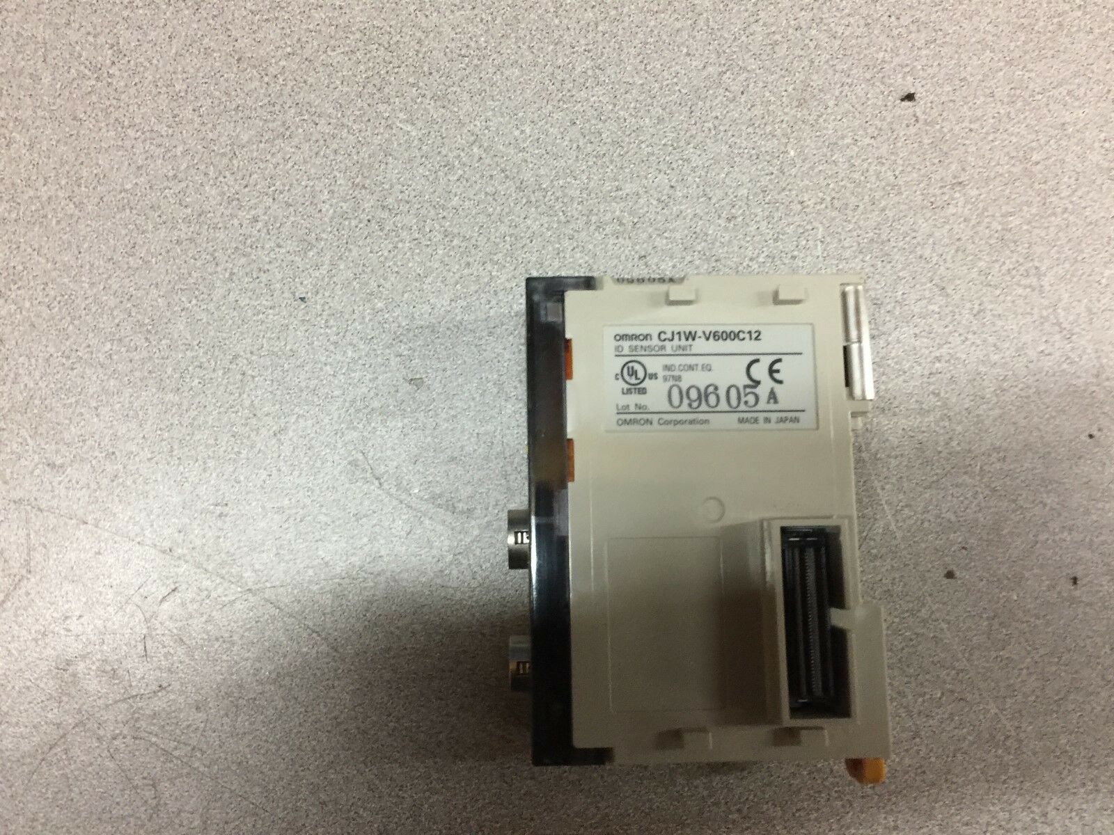 USED OMRON ID SENSOR UNIT CJ1W-V600C12