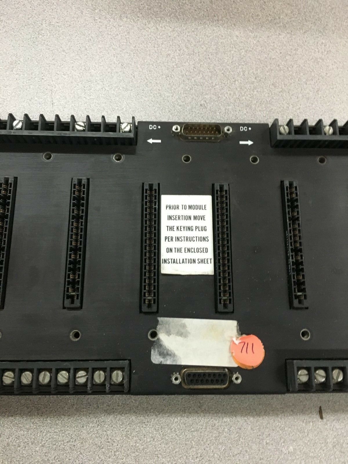 USED TEXAS INSTRUMENTS I/O MOUNTING BASE 6MT50-2