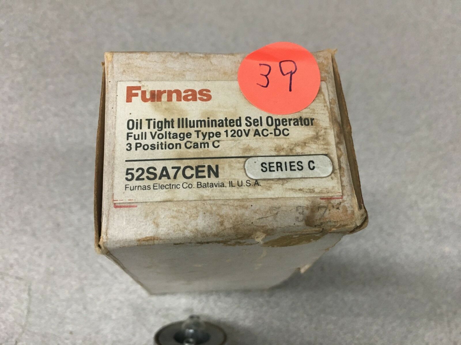 NEW IN BOX FURNAS OILTIGHT ILLUMINATED SELECTOR SWITCH 52SA7CEN SERIES C