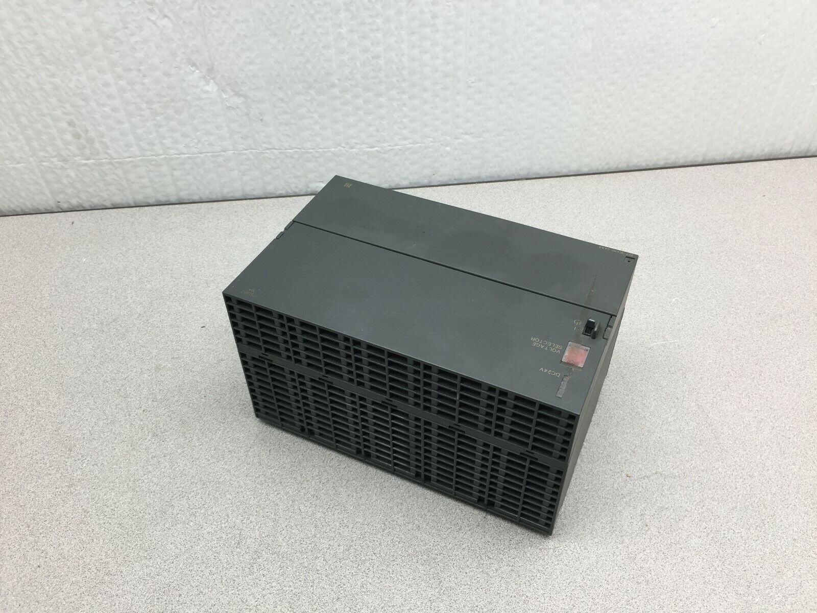 USED SIEMENS  SIMATIC S7 120/230VAC INPUT 24VDC 10AMP OUT POWER SUPPLY 6ES7 307-