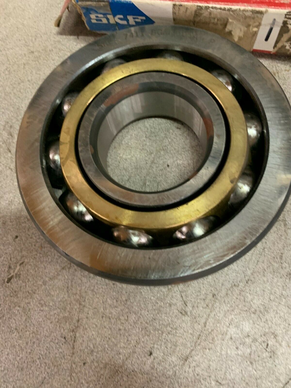 NEW SKF BOX ANGULAR CONTACT BALL BEARING 7411 BGM