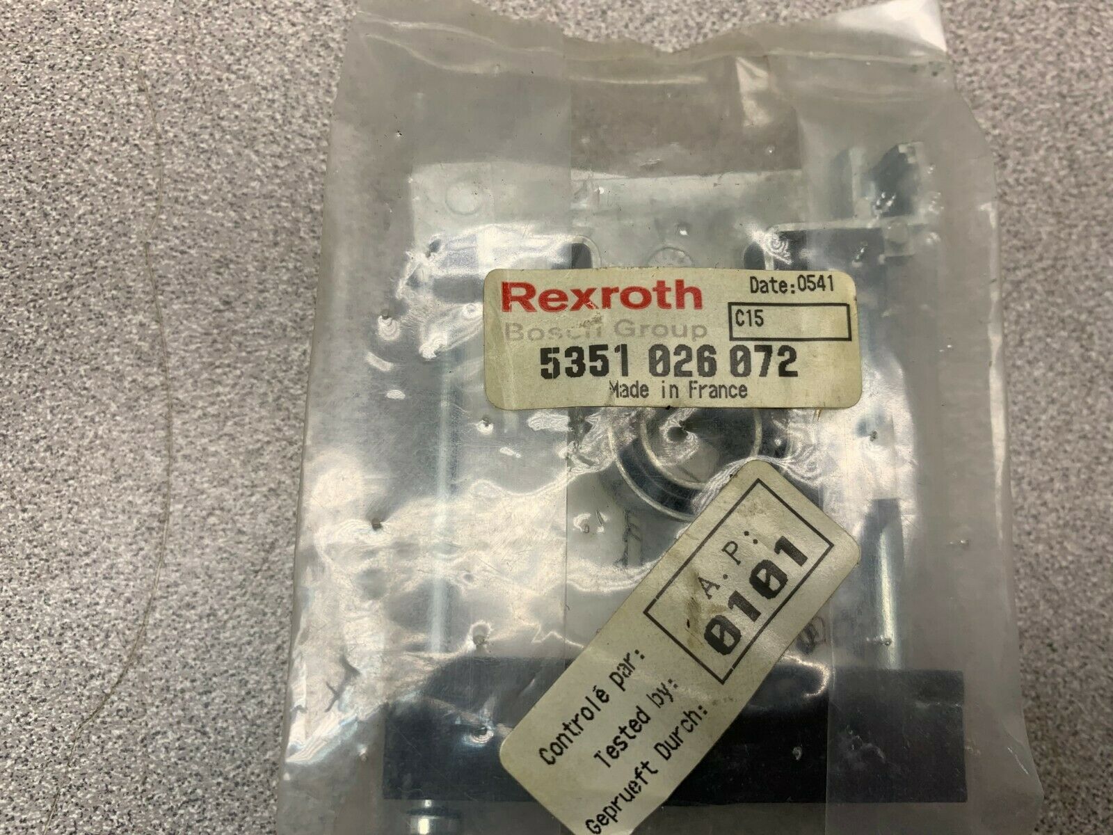 LOT OF 2 NEW IN PACKAGE REXROTH CONNECTING FLANGE 5351026072