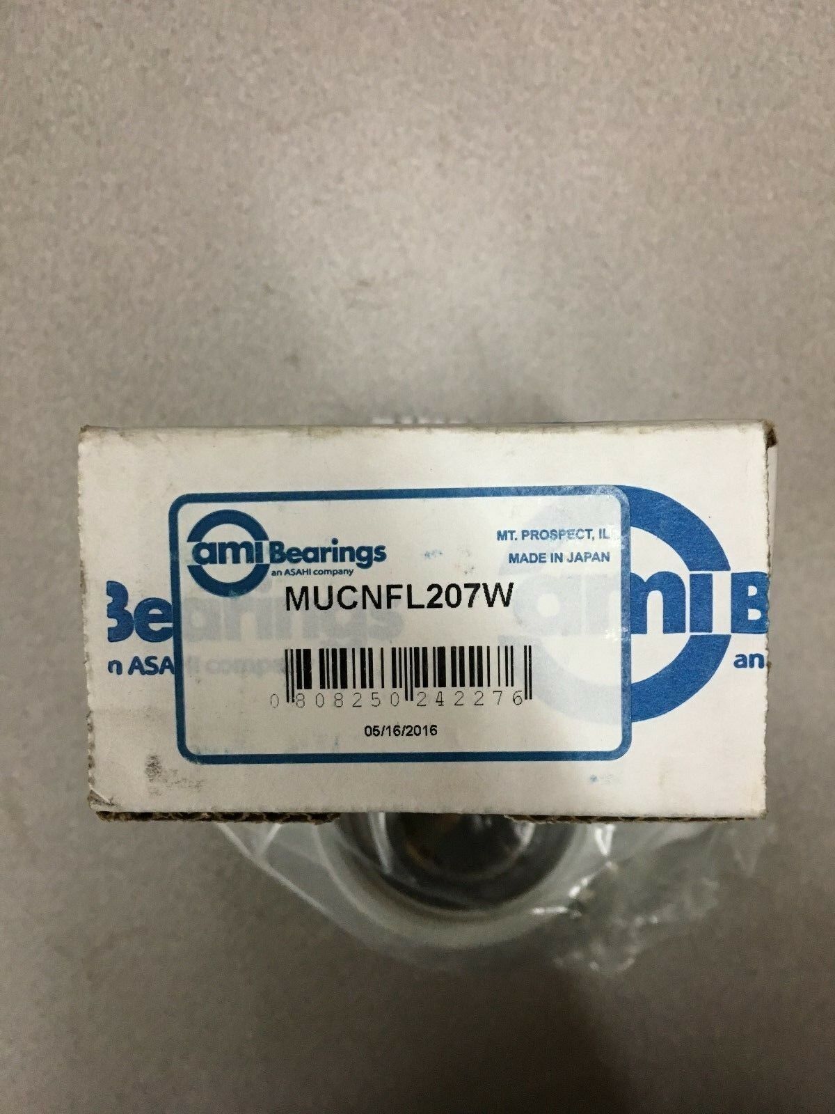 NEW IN BOX AMI FLANGE BEARING MUCNFL207W