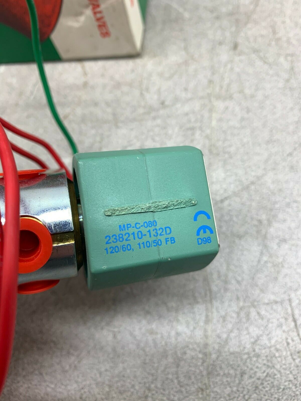 NEW IN BOX ASCO RED HAT SOLENOID VALVE 1/8" PIPE 110/120V. COIL 8320G1MS