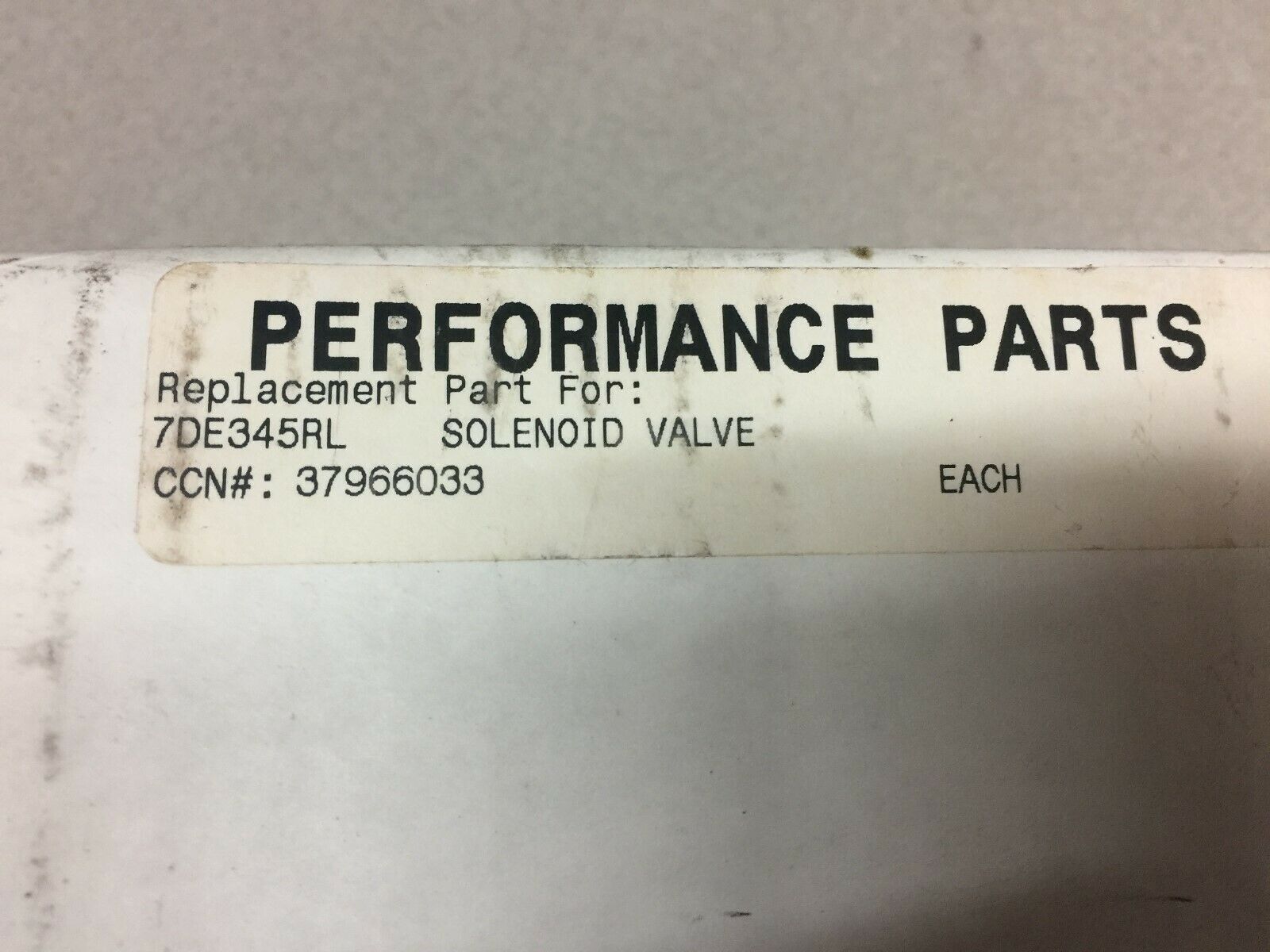 NEW IN BOX PARKER 120VAC 1 1/8NPT 5-230PSI SAFETY SOLENOID VALVE 7321GBN76N00N0D