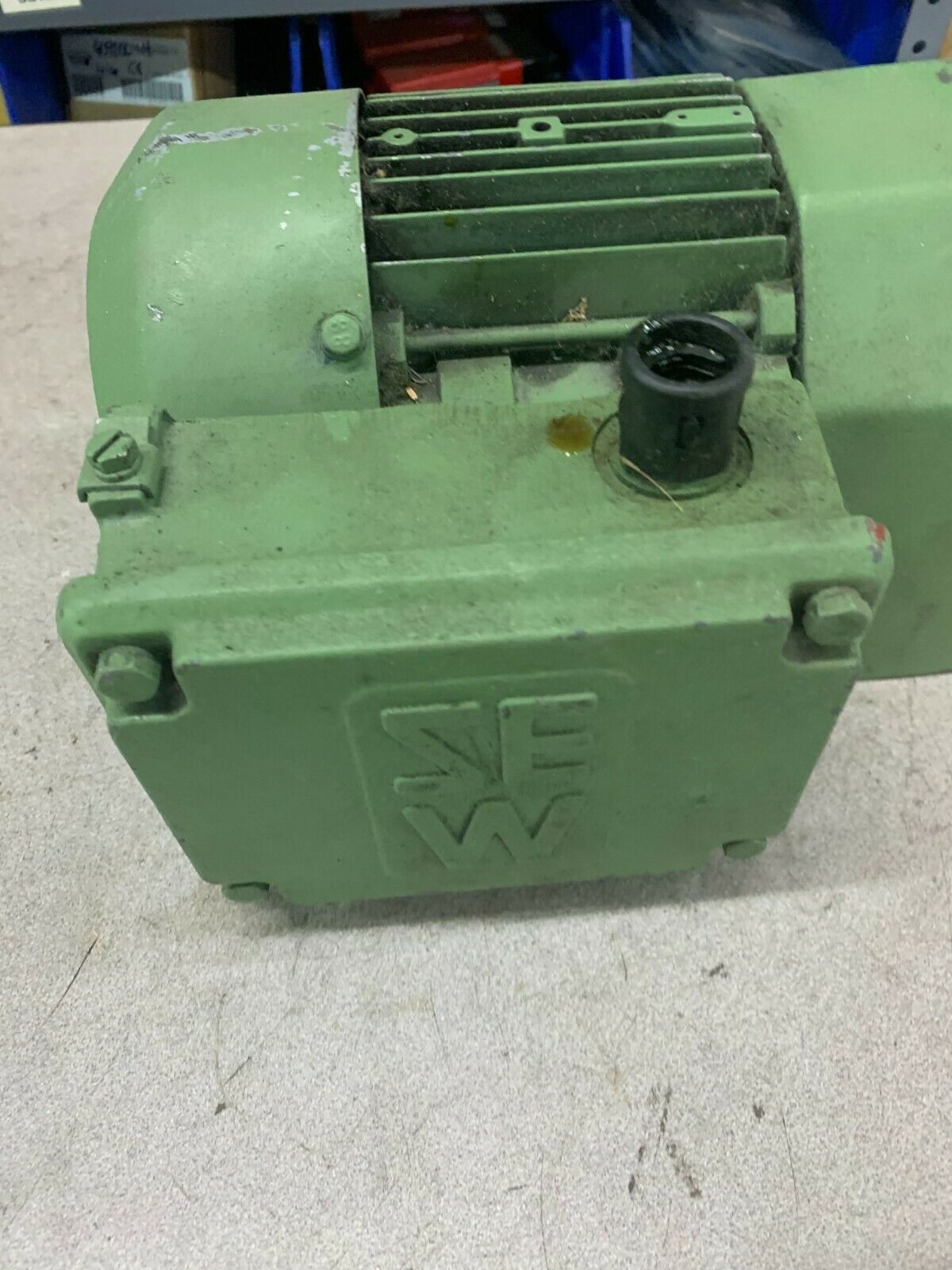 USED SEW-EURODRIVE MOTOR R302DT71D2