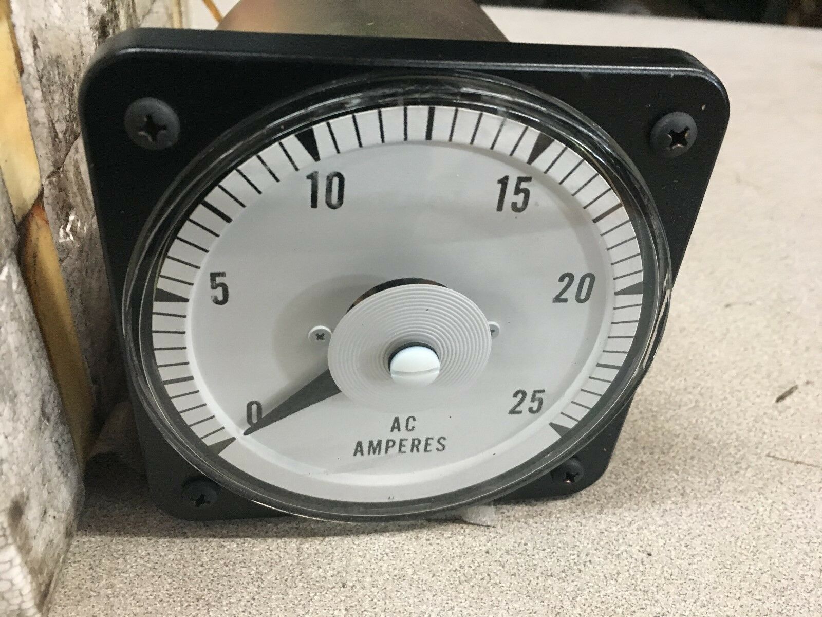 NEW NO BOX GENERAL ELECTRIC AC AMPERES METER 17396 MODEL 103