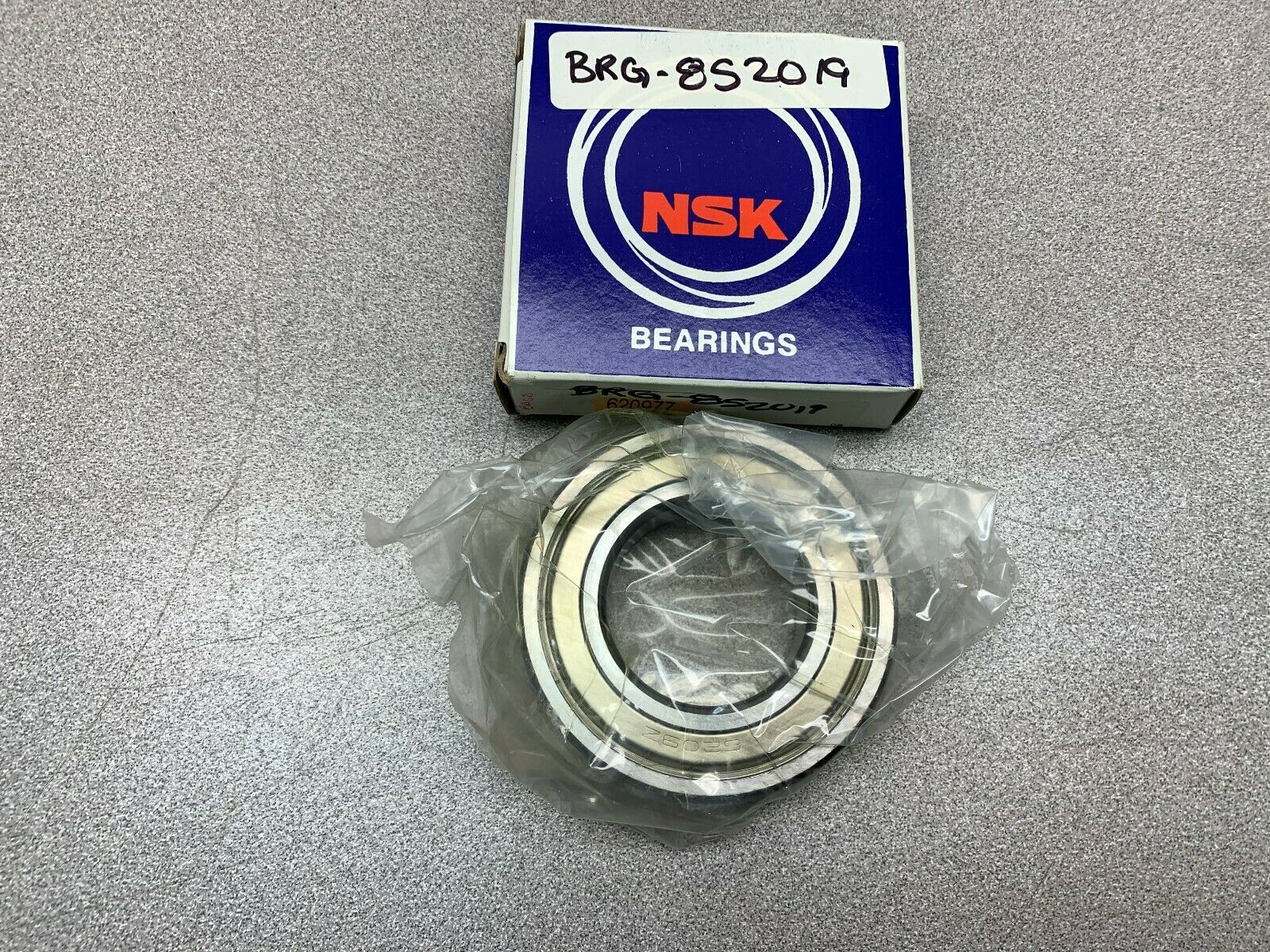 NEW IN BOX NSK BEARING 6209ZZ