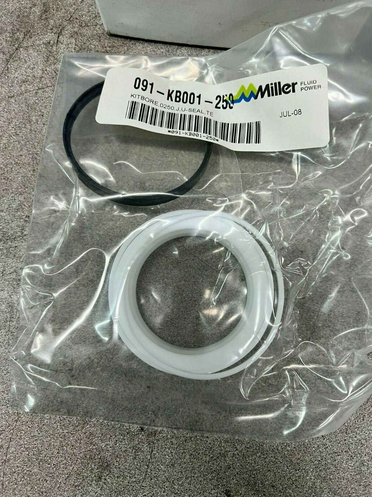 NEW IN BOX MILLER SEALKIT 091-KB001-250