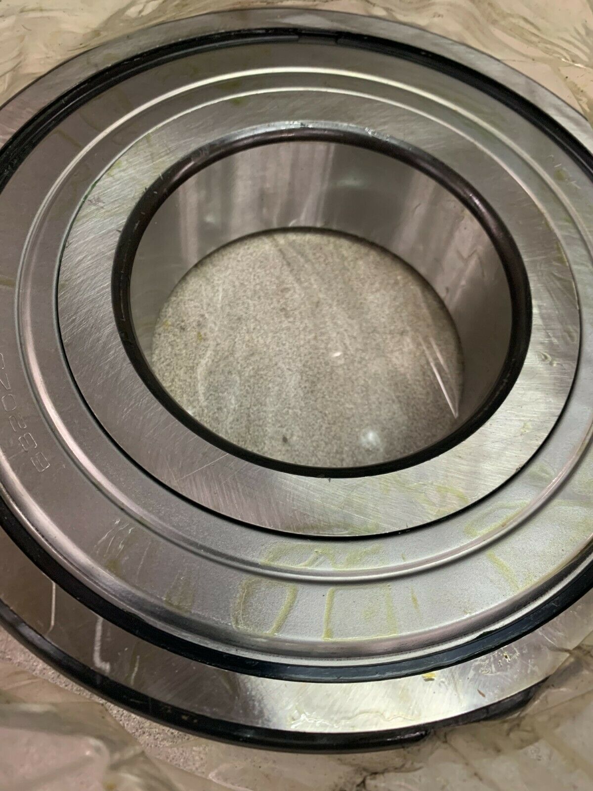 NEW NSK SPHERICAL ROLLER BEARING 6320ZZSCE