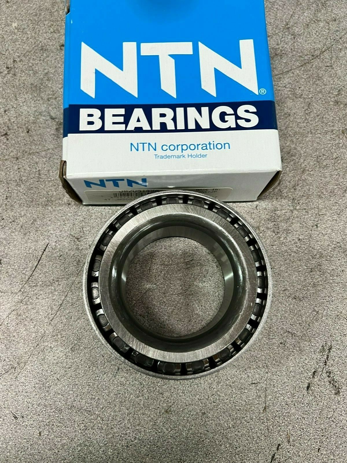 NEW IN BOX NTN ROLLER BEARING 4T-JM205149A