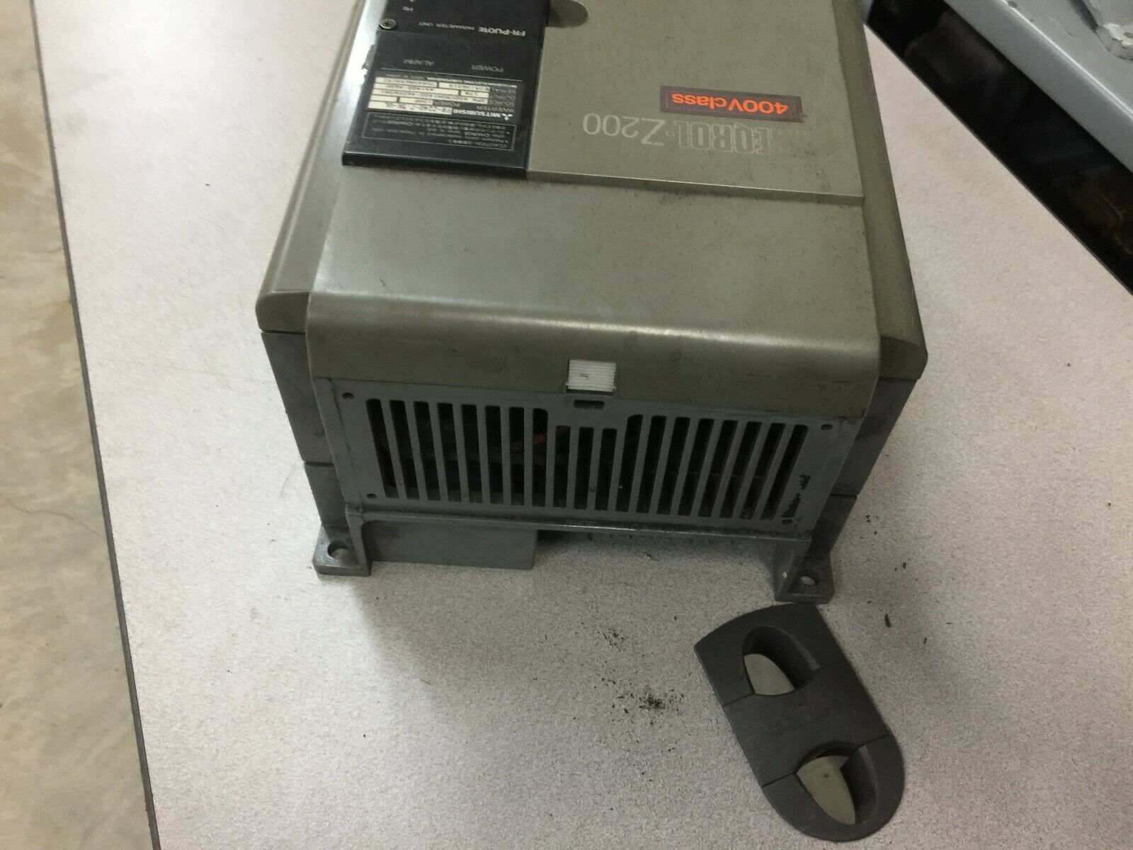 USED MITSUBISHI 10HP 3PHASE 400-460VAC 17A IVERTER DRIVE FR-Z240-7.5K-UL