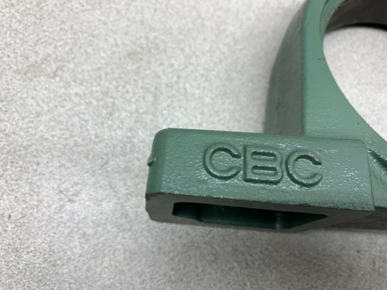 NEW NO BOX CBC BEARING HOUSING P211