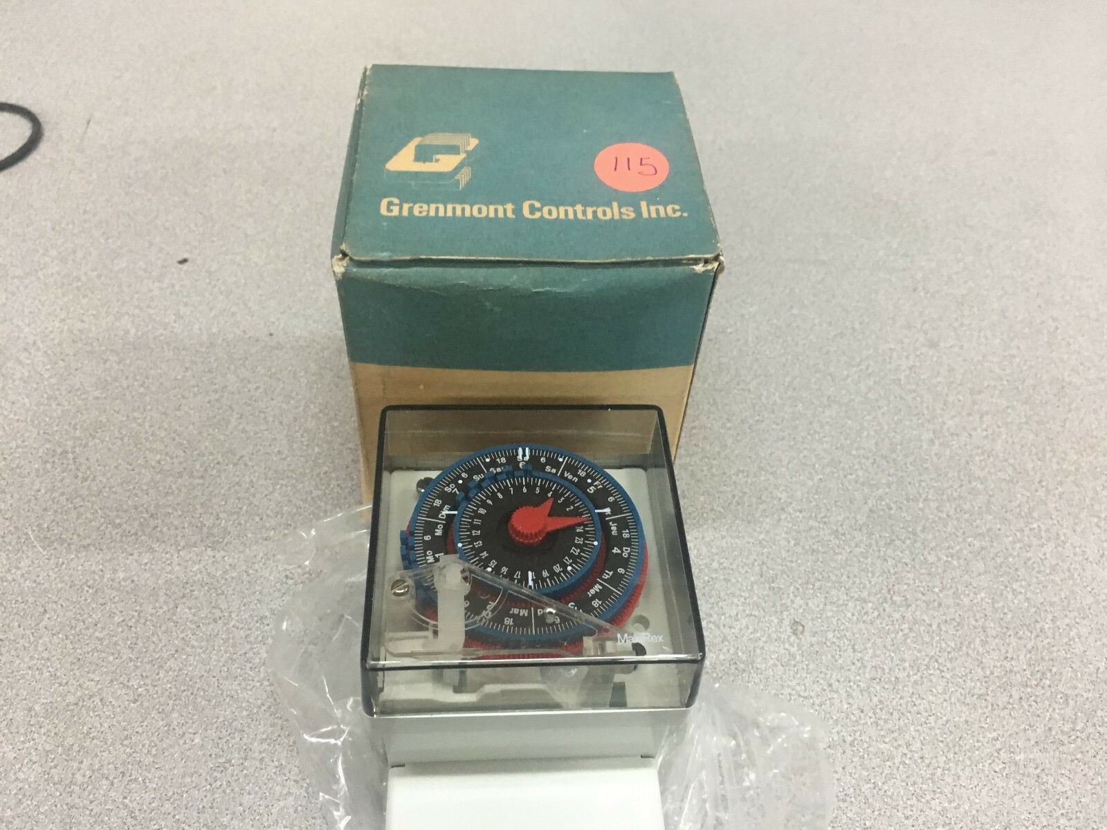 NEW IN BOX GRENMONT CONTROLLS 240V WT923201