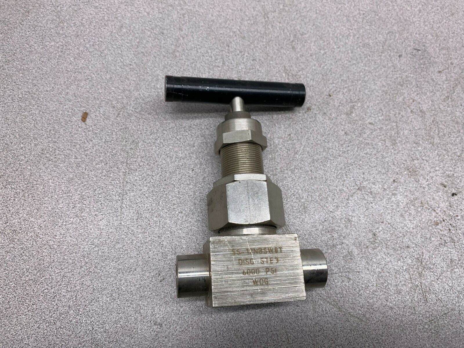 NEW NO BOX WHITEY VALVE SS-12NBSW8T