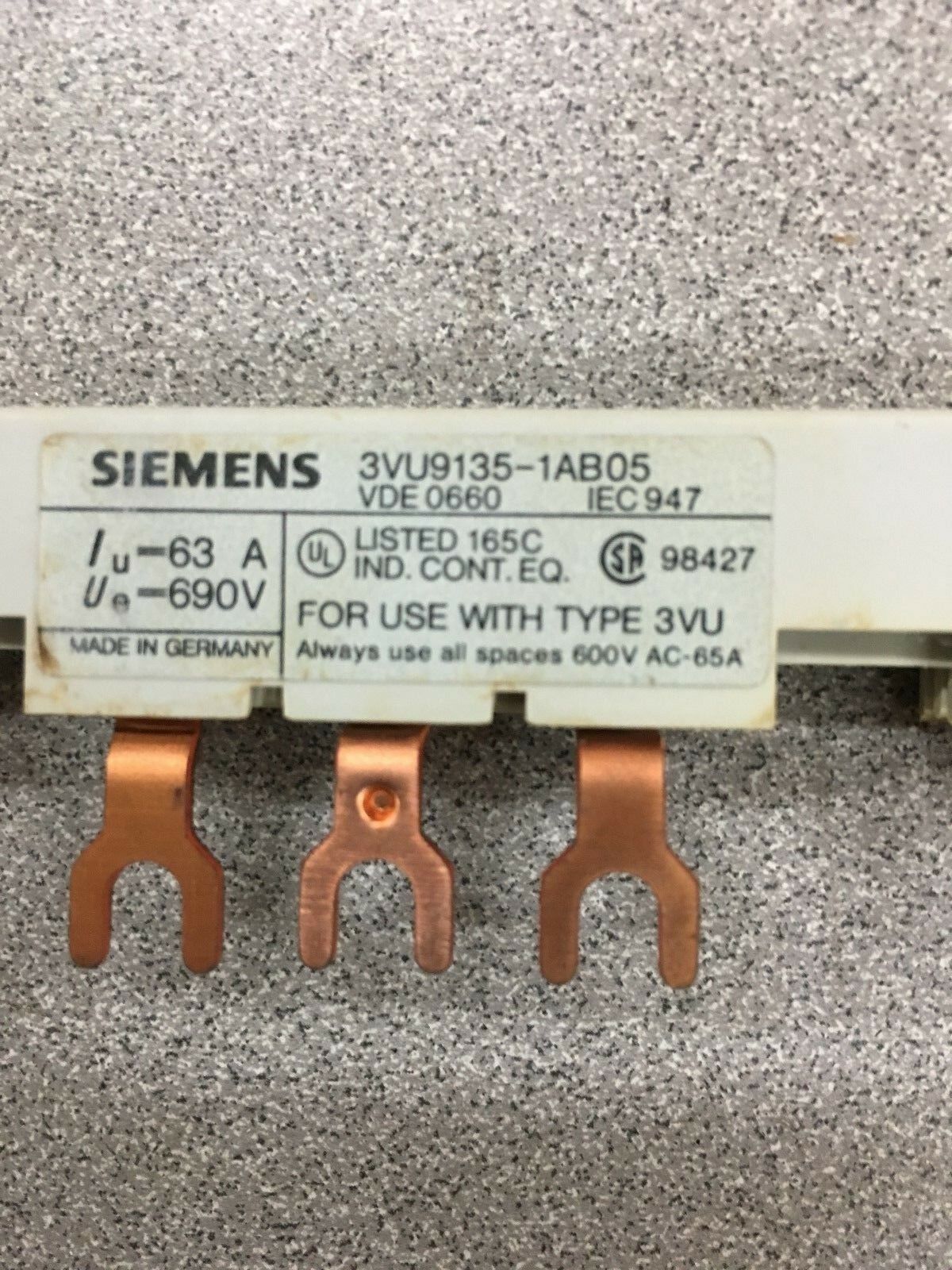 NEW NO BOX SIEMENS LINE SIDE FEEDER 3VU9135-1AB05